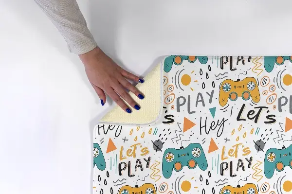 Dywanik Kontrolery do gier i napisy "Let's Play"