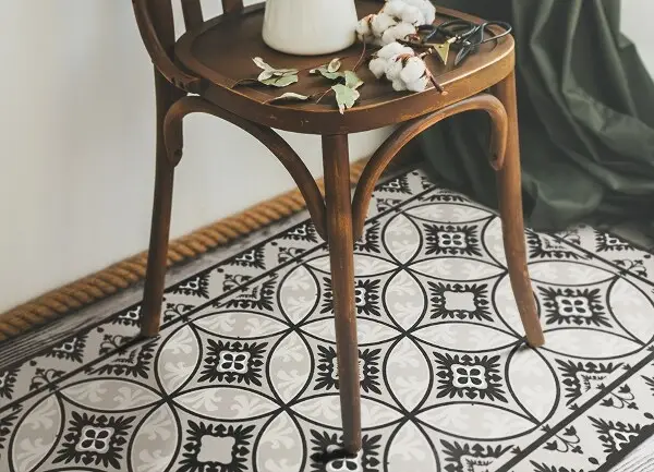 Modny dywan winylowy Vintage koła