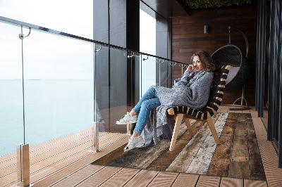 Dywan na taras zewnętrzny Ciemne deski