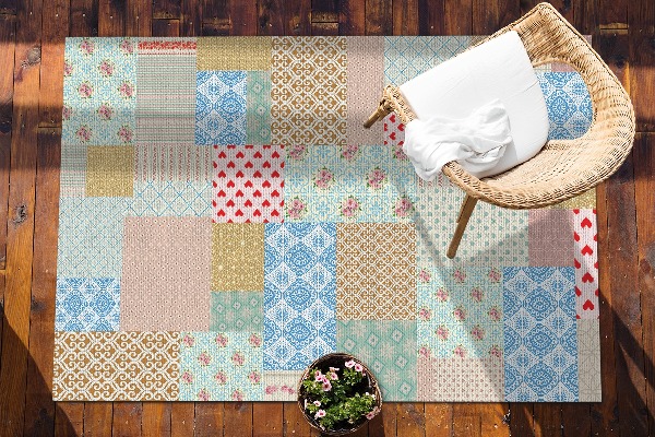 Dywan ogrodowy Patchwork z różnych elementów