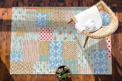 Piękny dywan zewnętrzny Patchwork różne kawałki