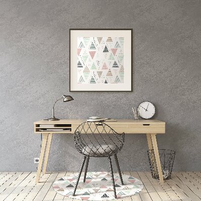 Mata pod krzesło do biura Rysowane trójkąty