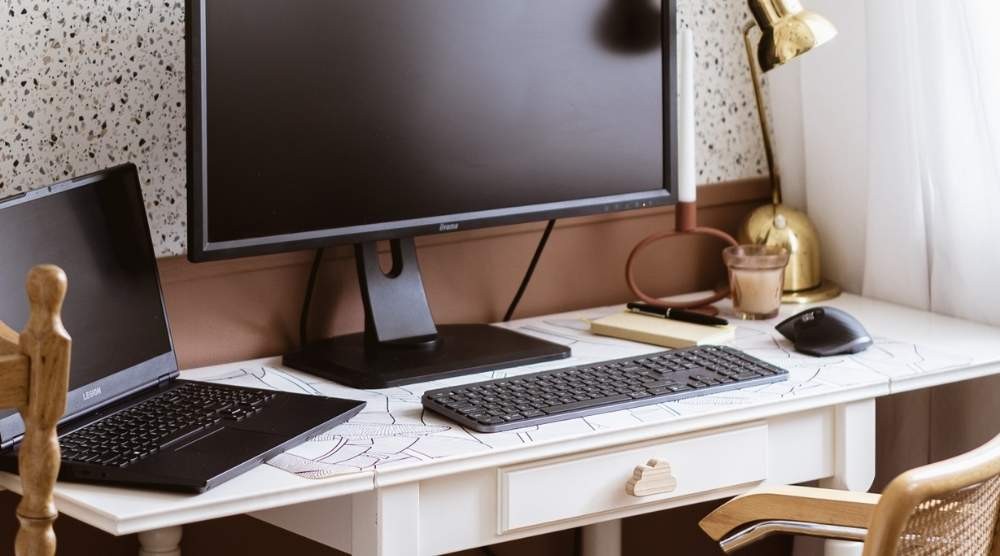 Domowe biuro z charakterem - co poprawi komfort Twojej pracy?